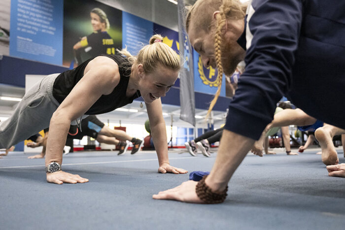 231015 Deltagare under en utbildningsdag med Budo- och kampsportförbundet på Bosön den 15 oktober 2023 i Stockholm. Foto: Maxim Thoré / BILDBYRÅN / kod MT / MT0479