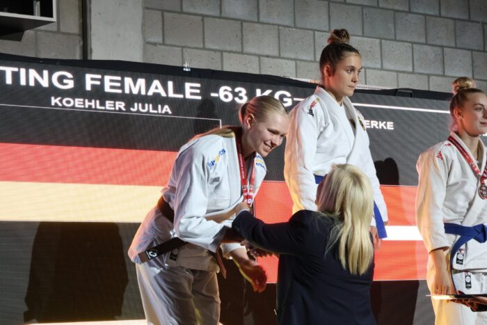 Livia Högbom fighting jujustu EM 2025